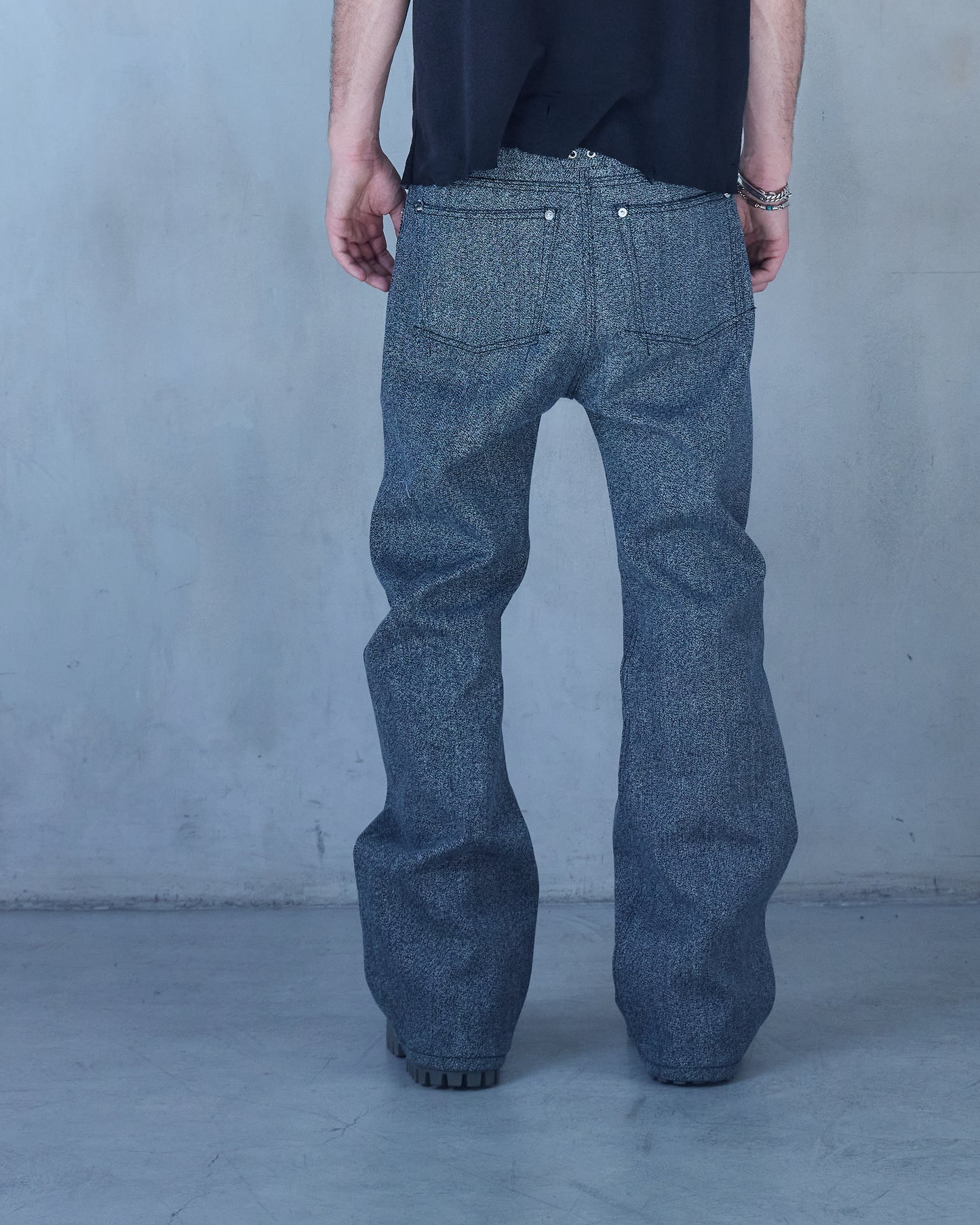 BASE0.3-TRIBLEND-16OZ RAW DENIM (OVERSTOCK)