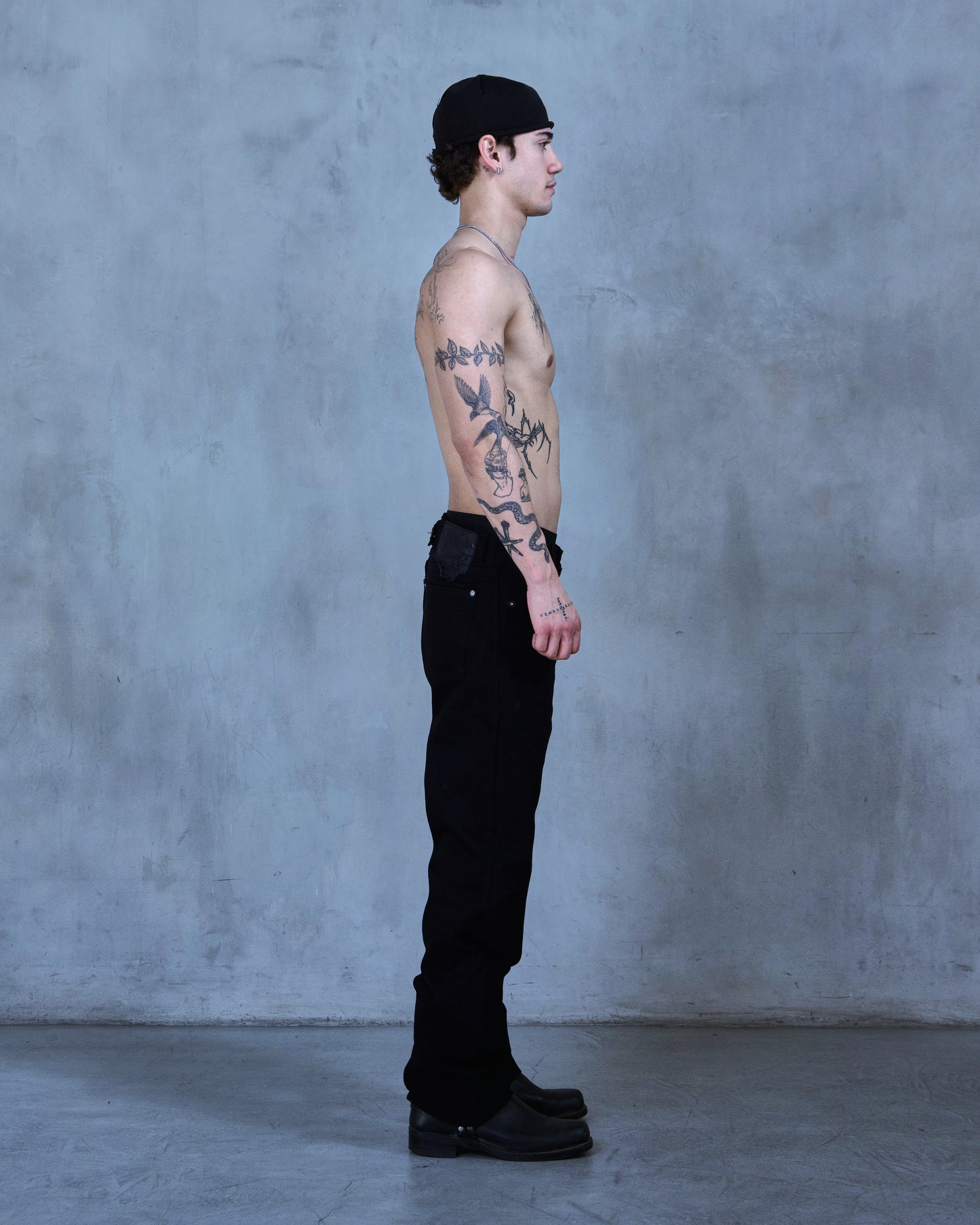 SPINE 0.4 - BLACK - SLIM RAW DENIM