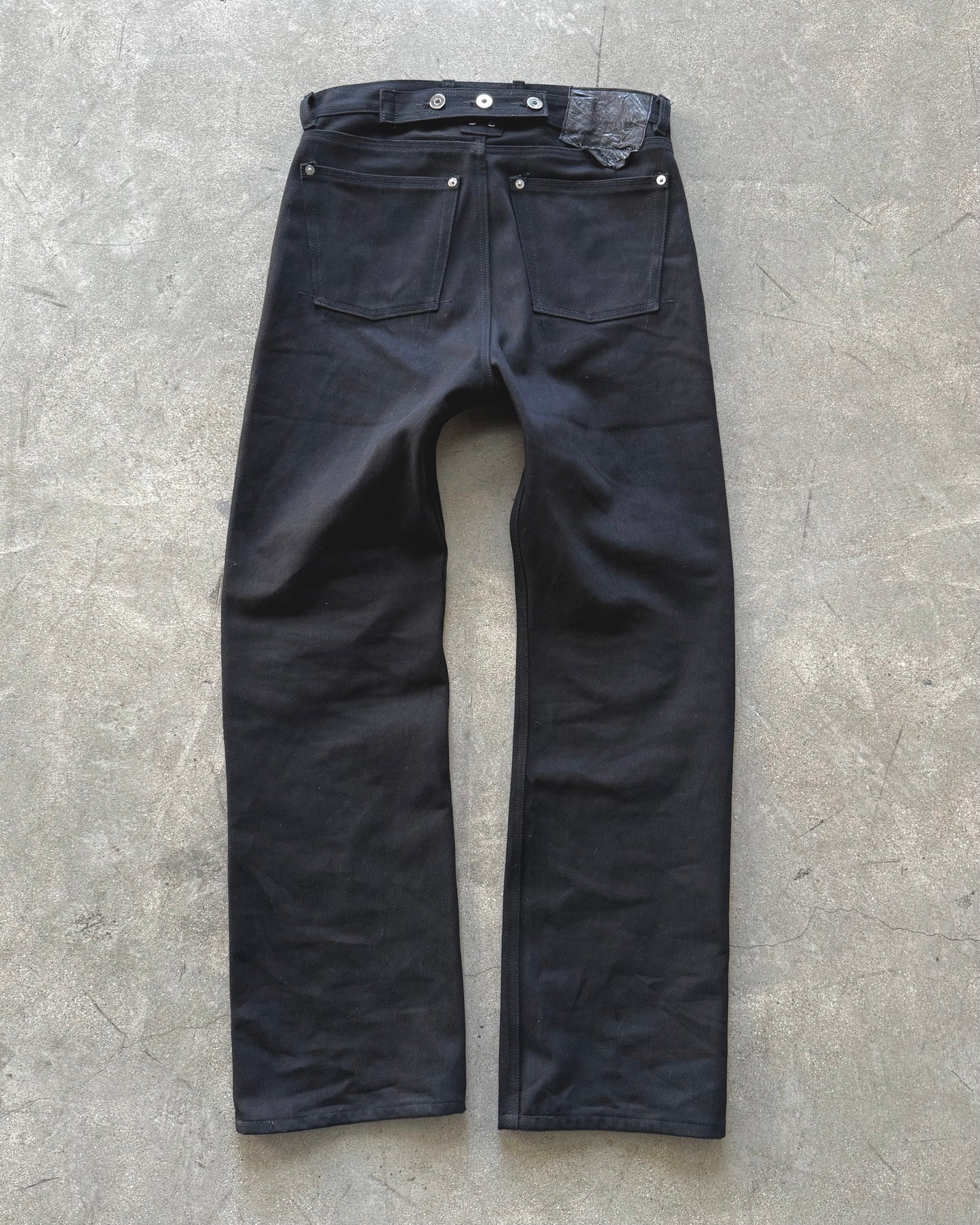 SPINE 0.4 - BLACK - SLIM RAW DENIM