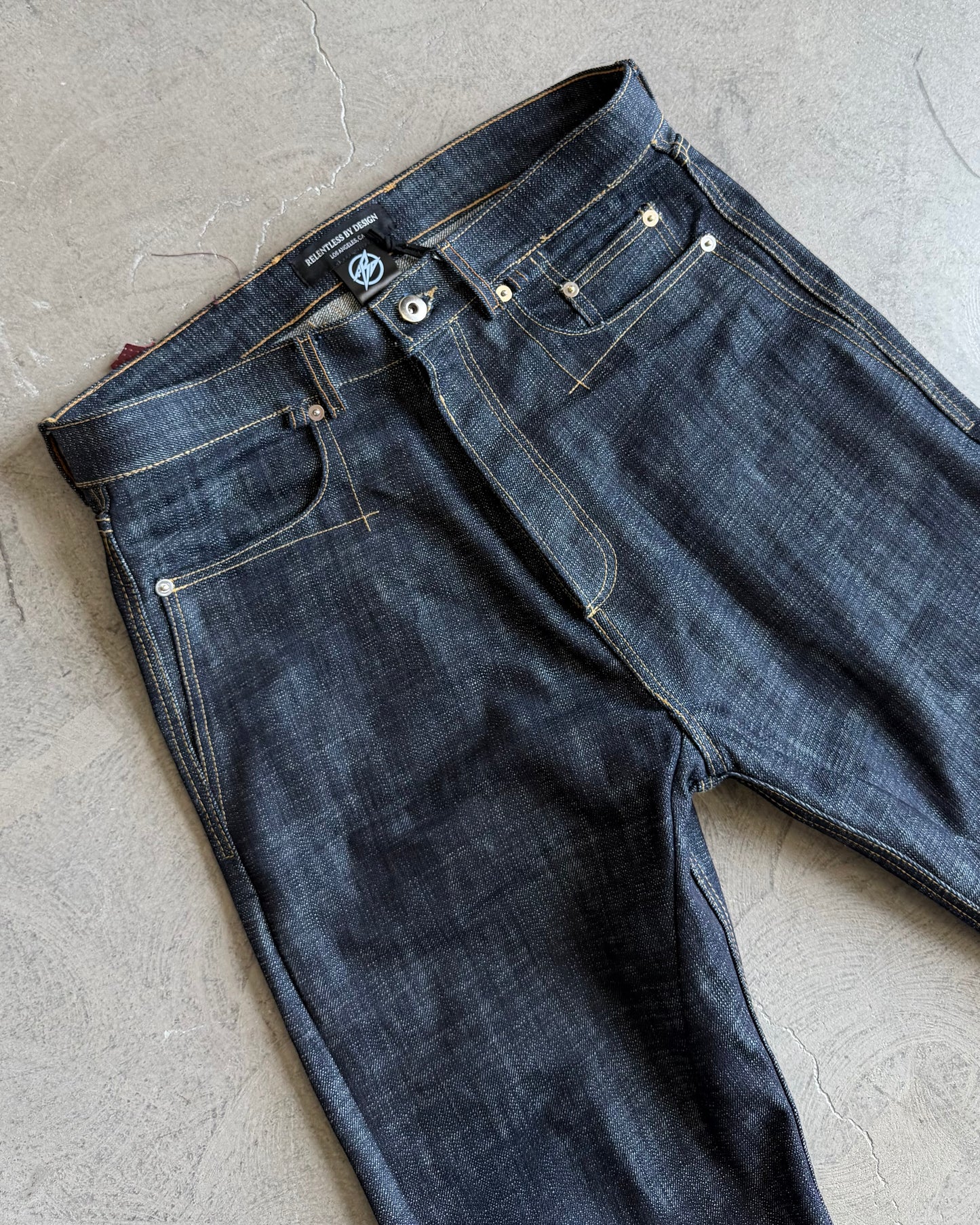 SPINE0.1 - INDIGO - 16OZ RAW SLUB DENIM (SLIM)