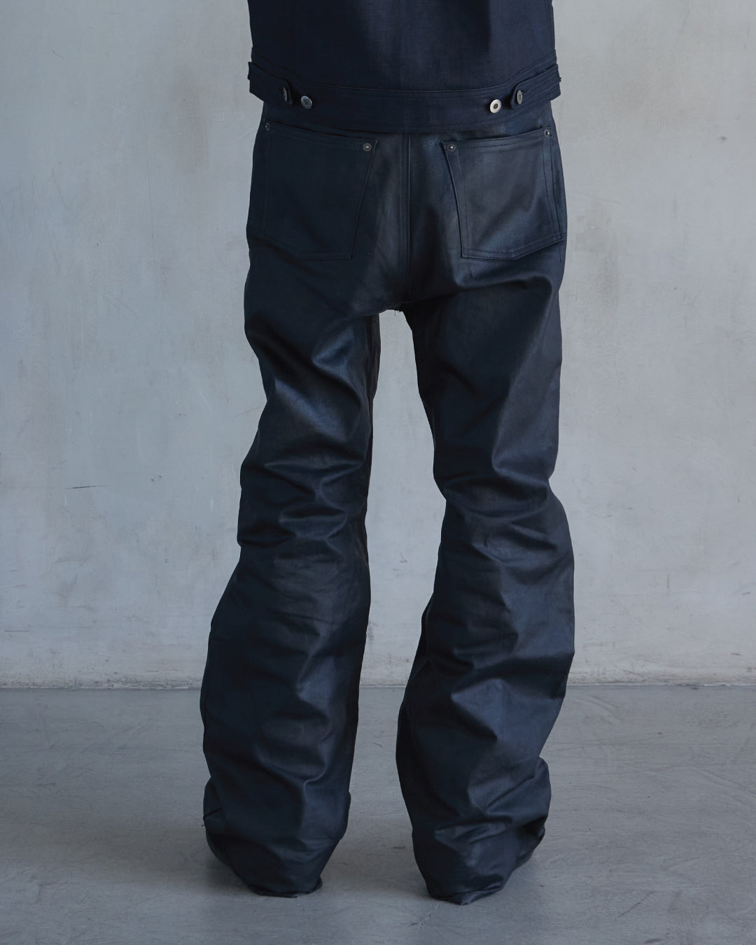 BASE0.2 - VOID - BOOTCUT COATED DENIM (OVERSTOCK)